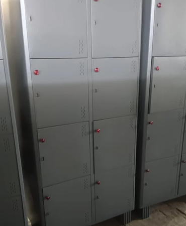 8 Door Worker Locker for staff storage in offices and industries